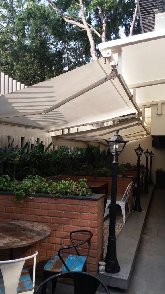 Retractable Awning